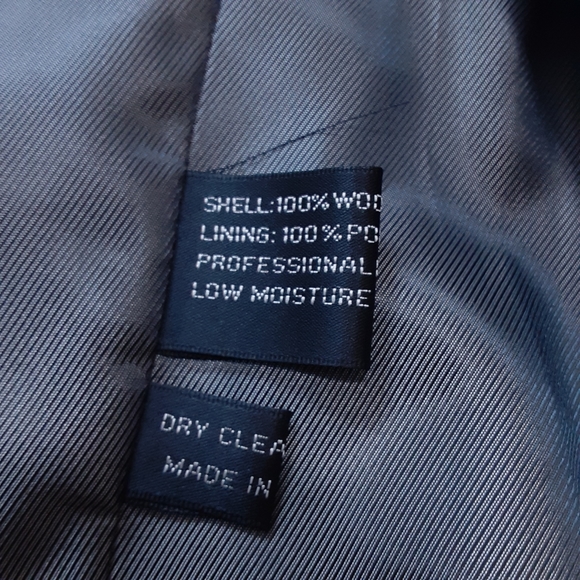 LINEAGE,2 PIECE, Super 120's Merino Wool, Chalk Striped Suit - Picture 5 of 16